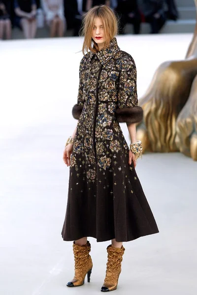 Look 33
